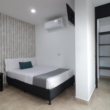 Ayenda Coliving La 78A Hotel Medellín Buitenkant foto