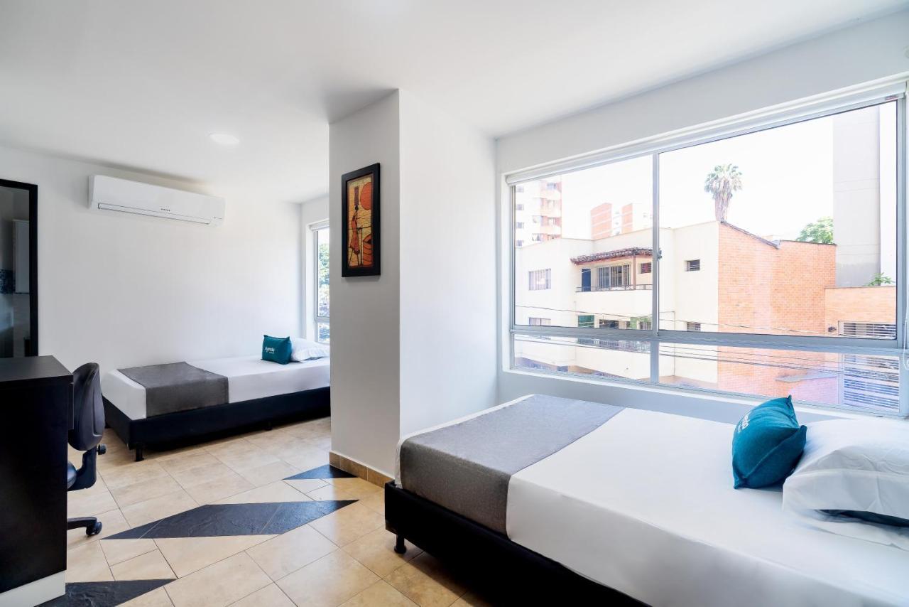 Ayenda Coliving La 78A Hotel Medellín Buitenkant foto