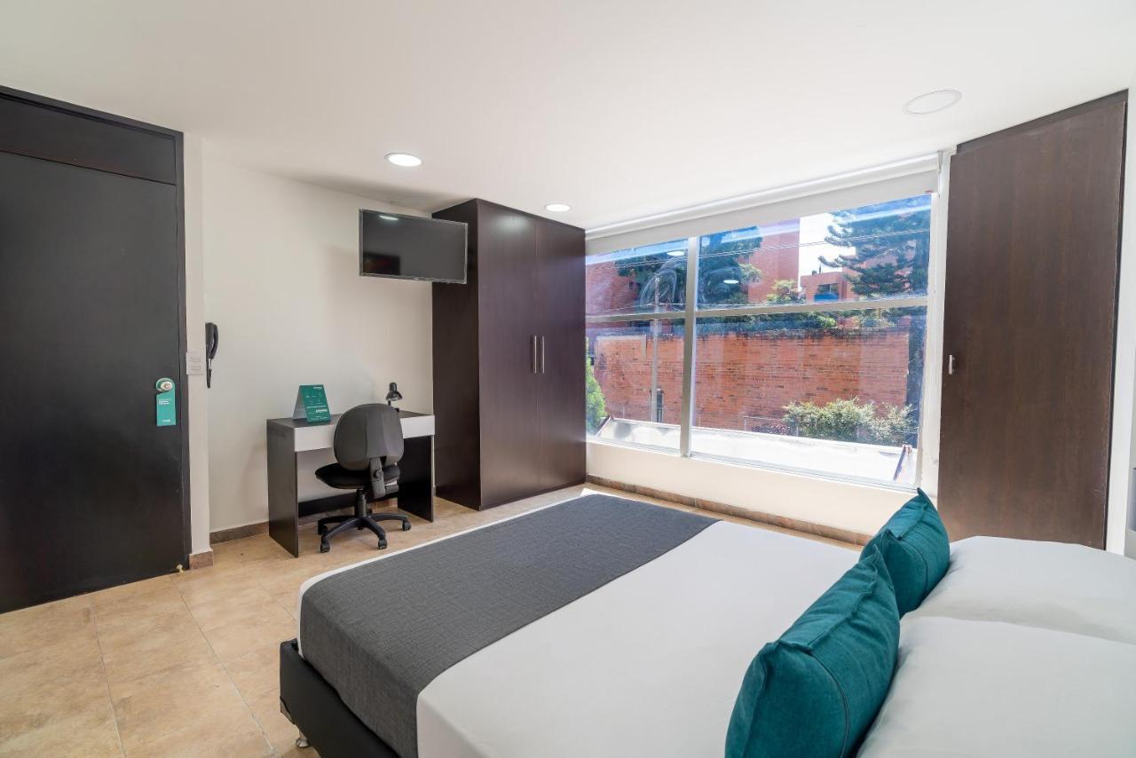 Ayenda Coliving La 78A Hotel Medellín Buitenkant foto
