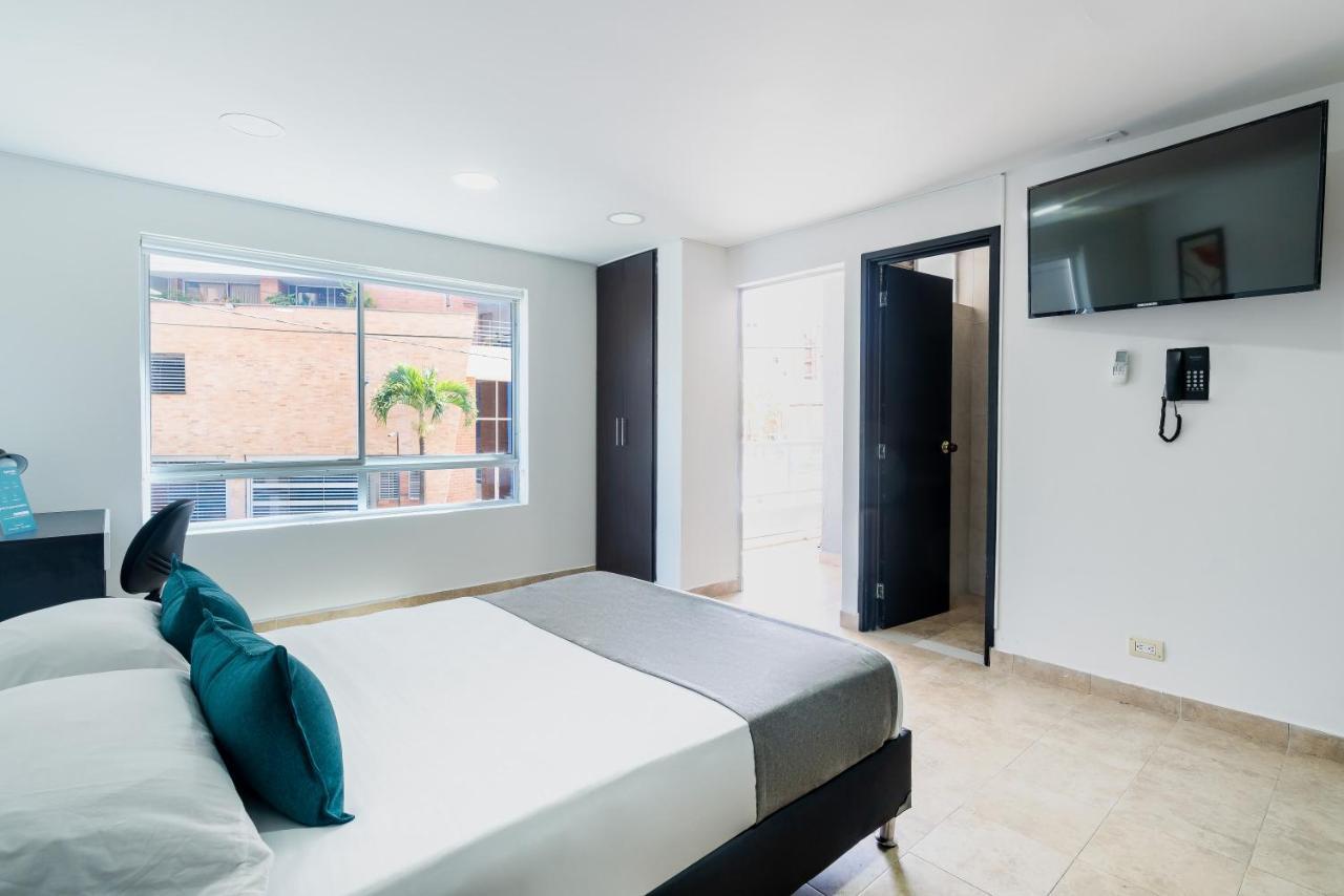 Ayenda Coliving La 78A Hotel Medellín Buitenkant foto